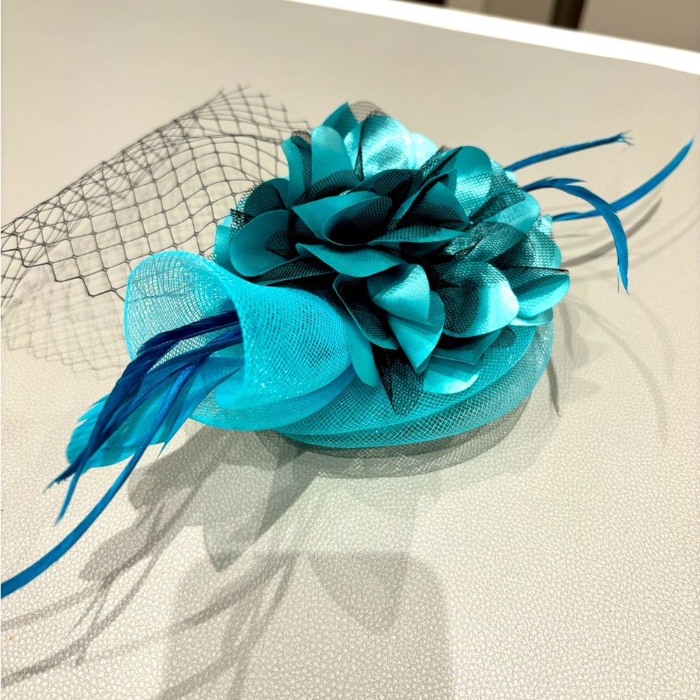Blue Feather Fascinator